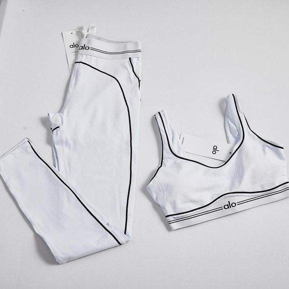 Heart Throb Set - Picture 10 of 12